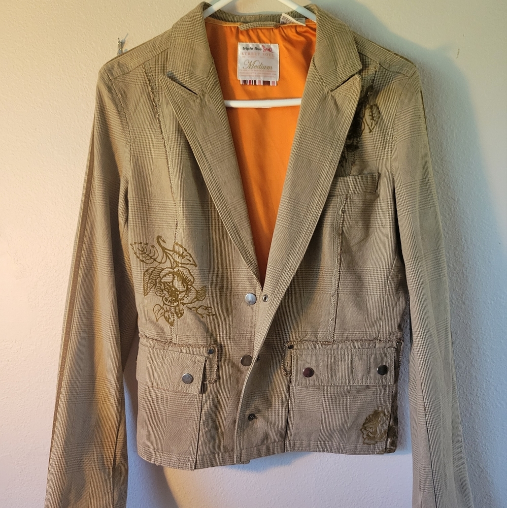 Triple five soul womens urban blazer in flawless condition womens size medium